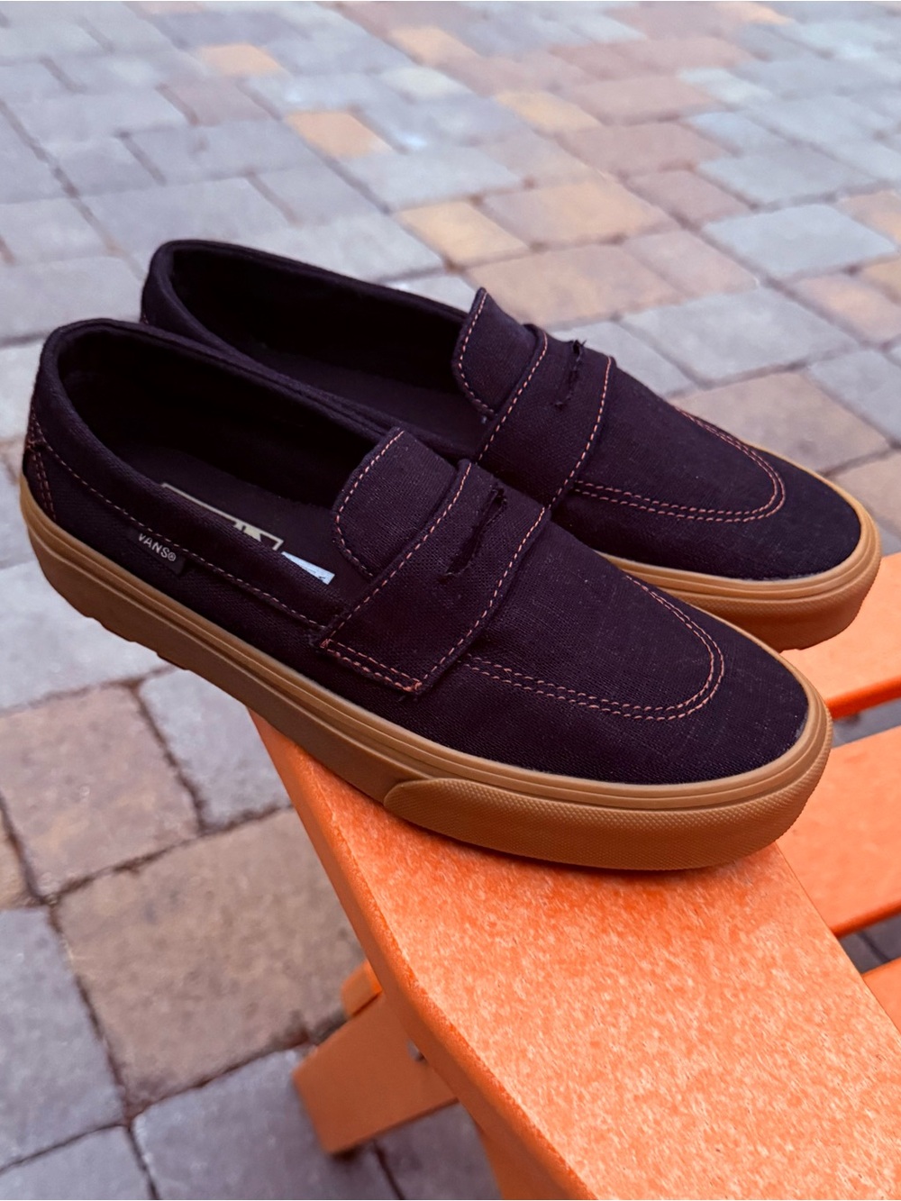 Unisex Vans Style 53 Heavy Canvas Black Gum Lug Sole Loafers Women’s 8.5 Men’s 7